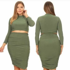 Plus size 2 piece Rounching Skirt Set